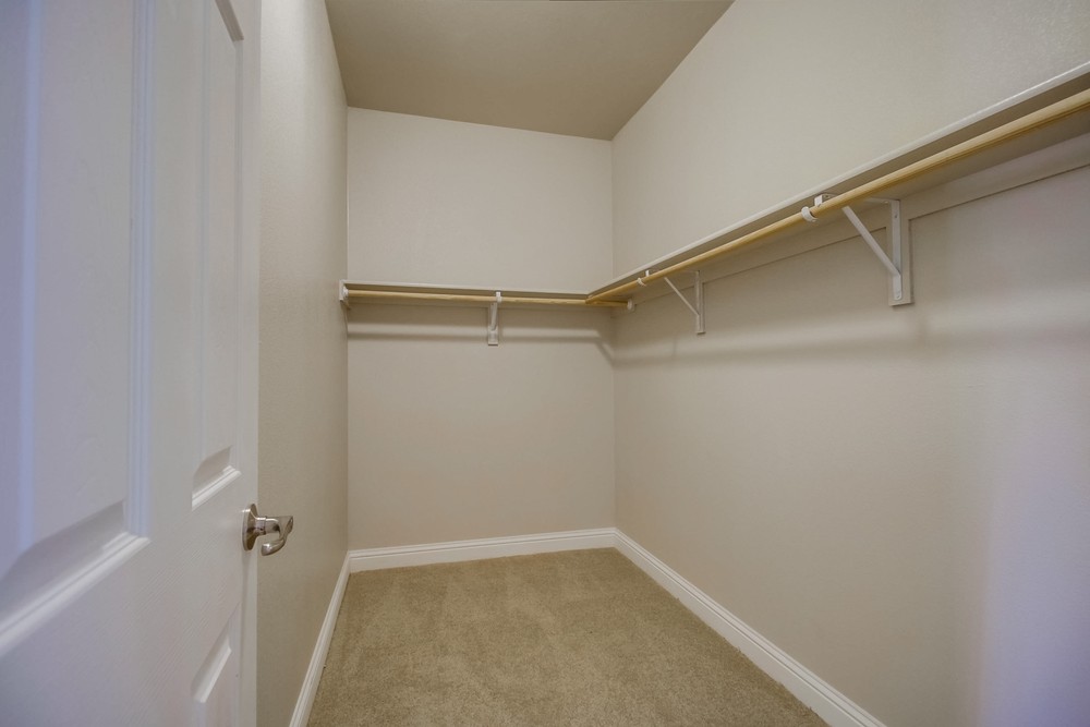 Virtual tour photo 29 of 35 for 1951 47th St #74