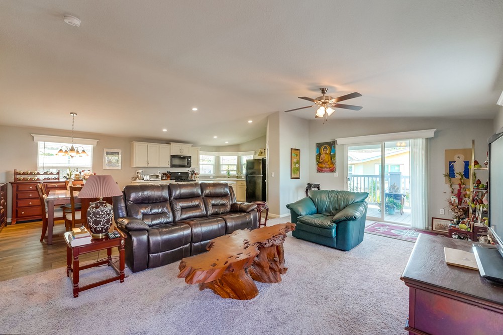 Virtual tour photo 9 of 46 for 1951 47th St SPC 103
