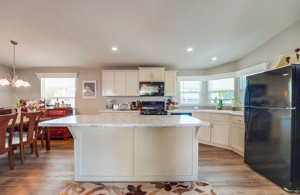 Virtual tour photo 15 of 46 for 1951 47th St SPC 103
