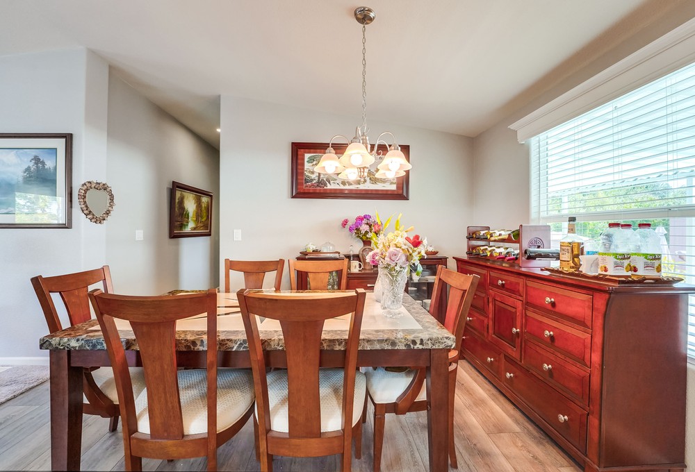 Virtual tour photo 23 of 46 for 1951 47th St SPC 103