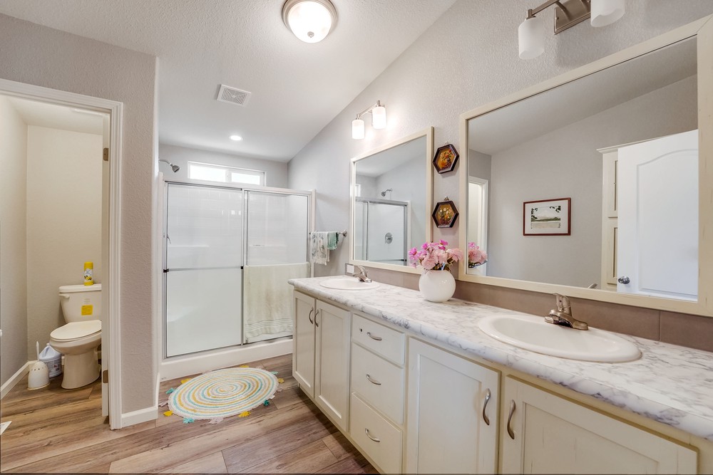 Virtual tour photo 32 of 46 for 1951 47th St SPC 103