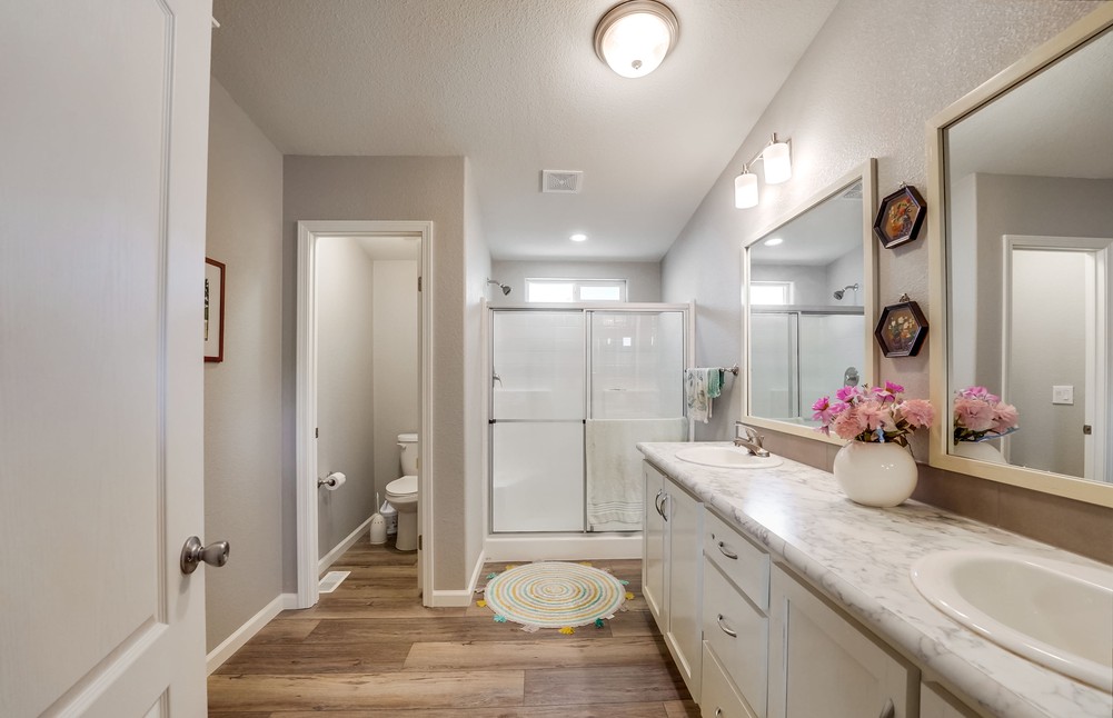 Virtual tour photo 33 of 46 for 1951 47th St SPC 103