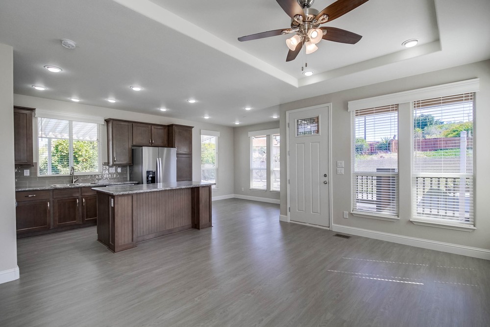 Virtual tour photo 11 of 39 for 1951 47th St SPC 123