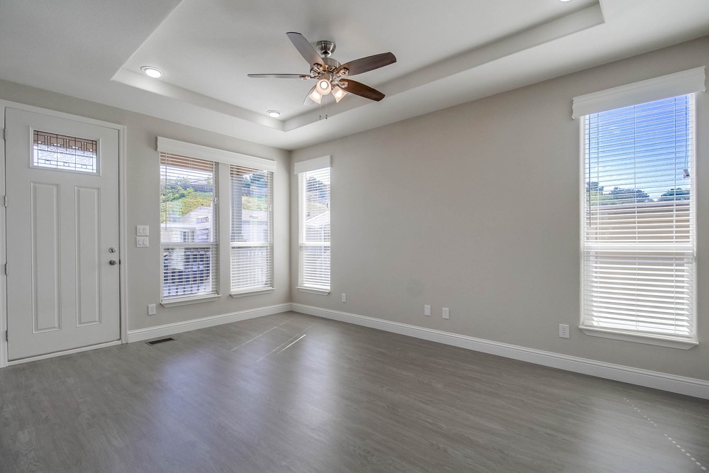 Virtual tour photo 12 of 39 for 1951 47th St SPC 123