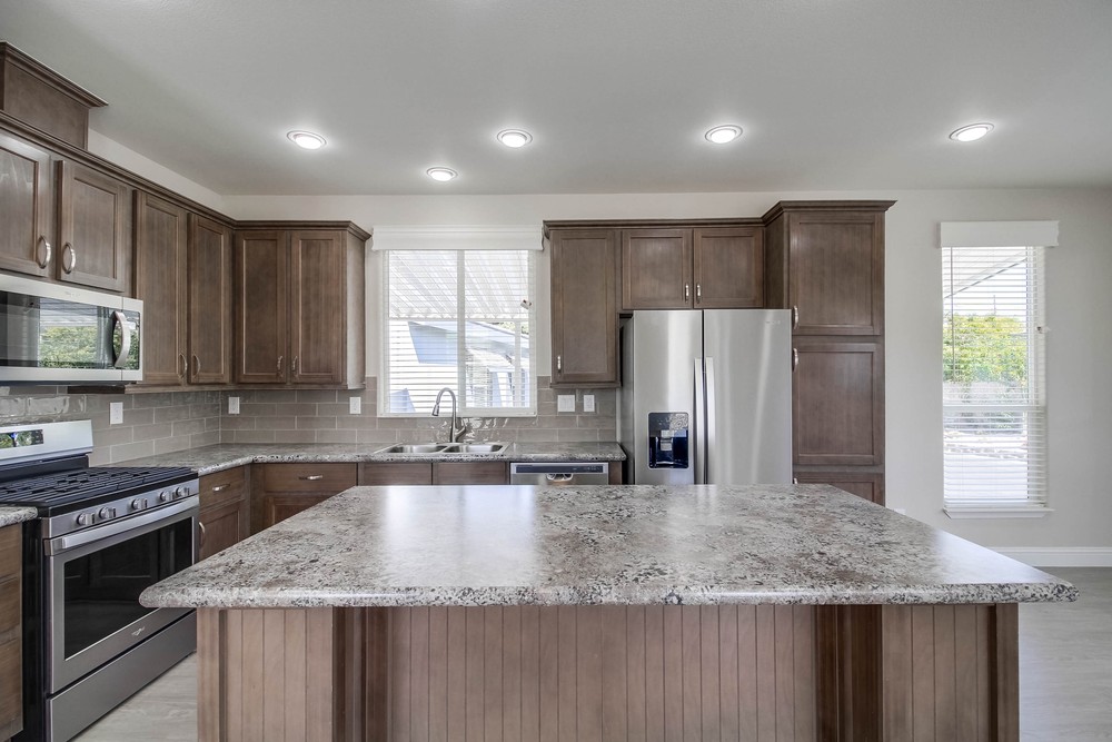 Virtual tour photo 14 of 39 for 1951 47th St SPC 123