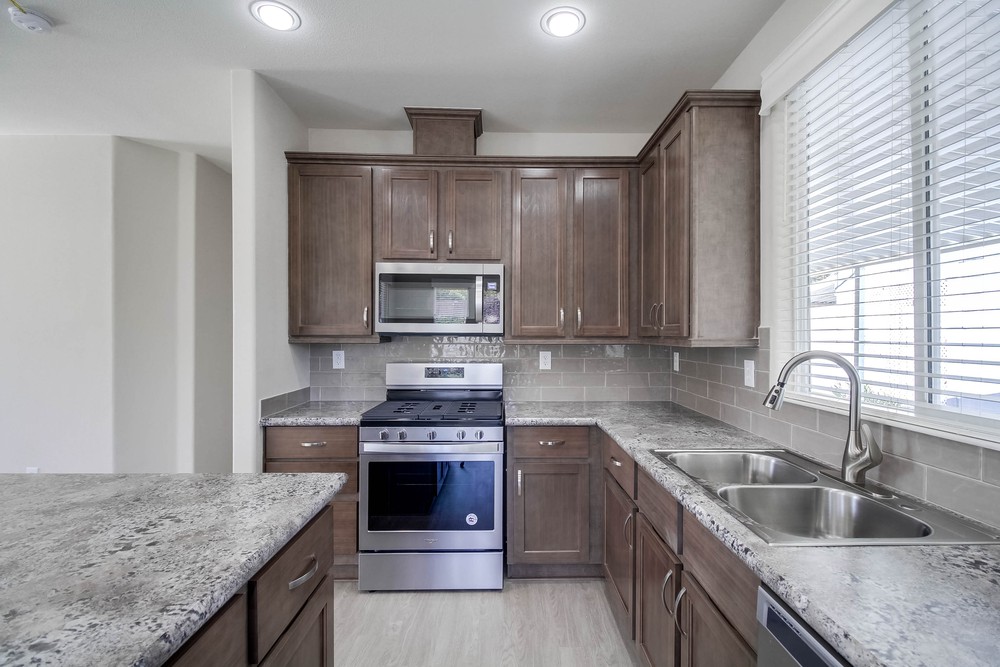 Virtual tour photo 17 of 39 for 1951 47th St SPC 123