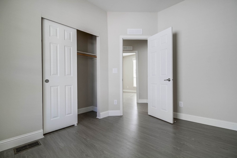 Virtual tour photo 30 of 39 for 1951 47th St SPC 123