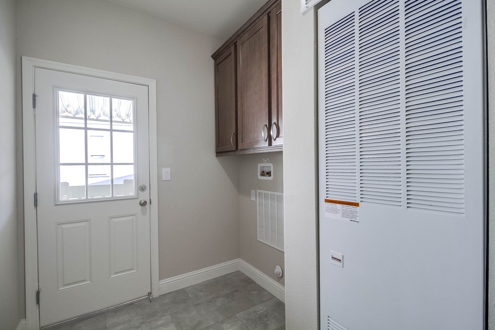 Virtual tour photo 37 of 39 for 1951 47th St SPC 123