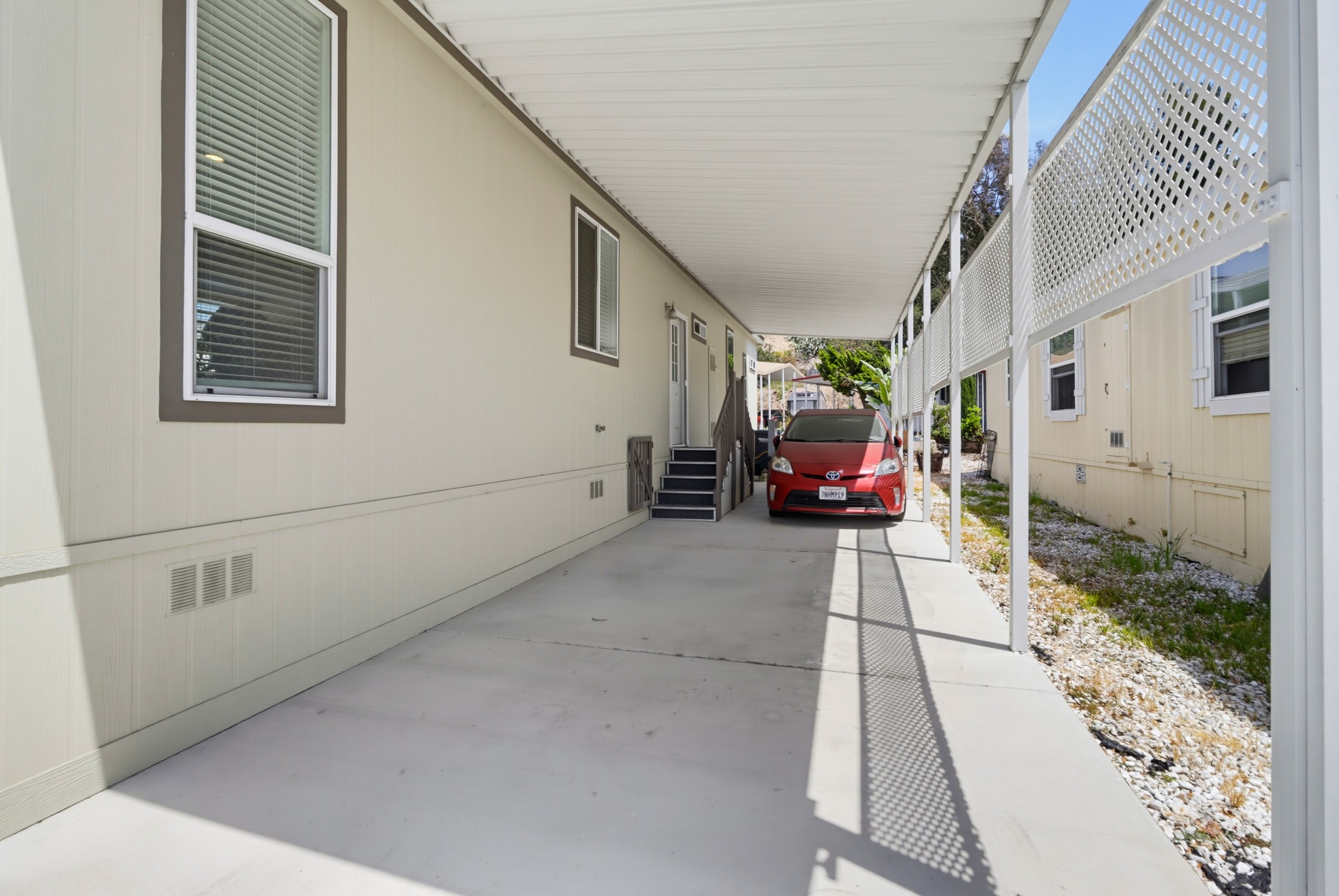 Virtual tour photo 34 of 38 for 1951 47th St Spc 129