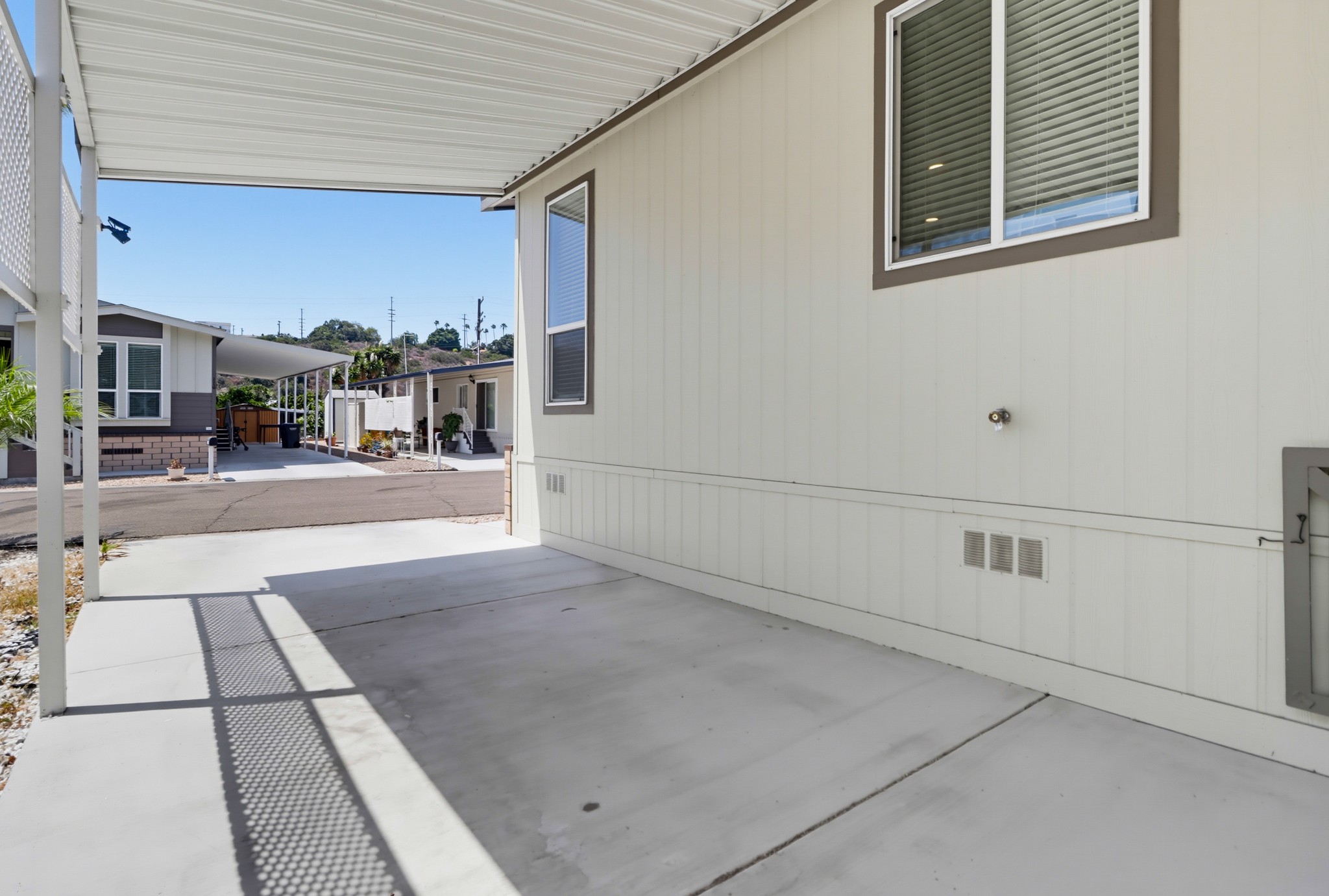 Virtual tour photo 35 of 38 for 1951 47th St Spc 129