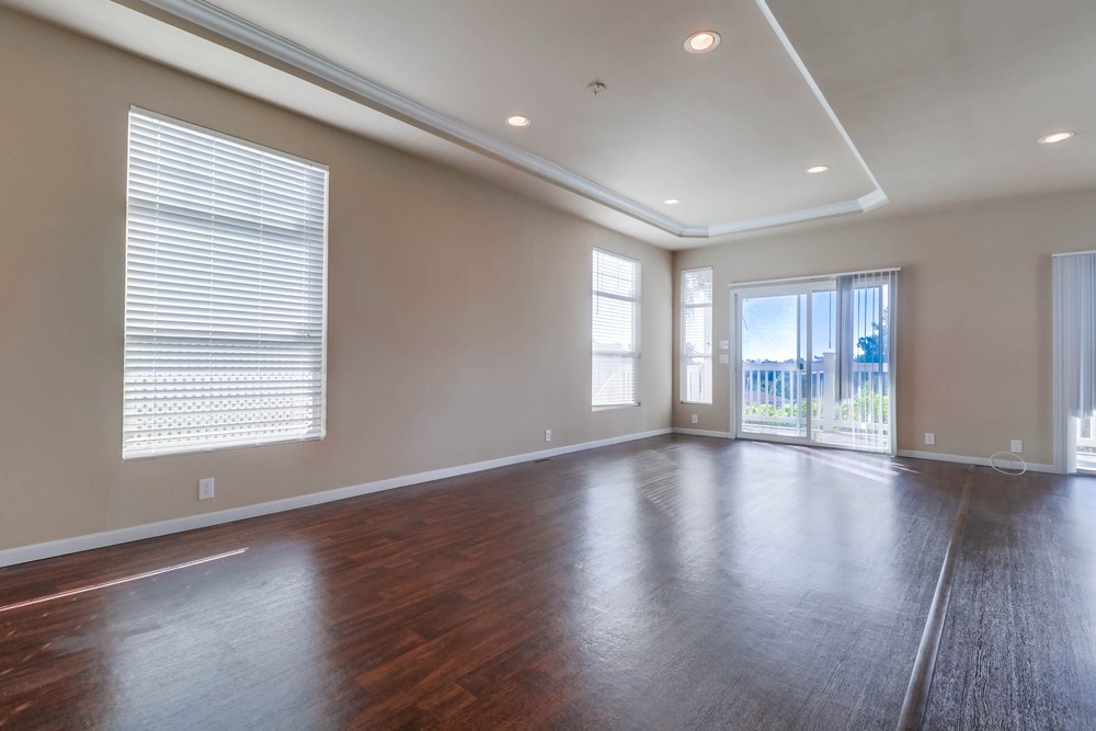 Virtual tour photo 7 of 41 for 1951 47th St SPC 174