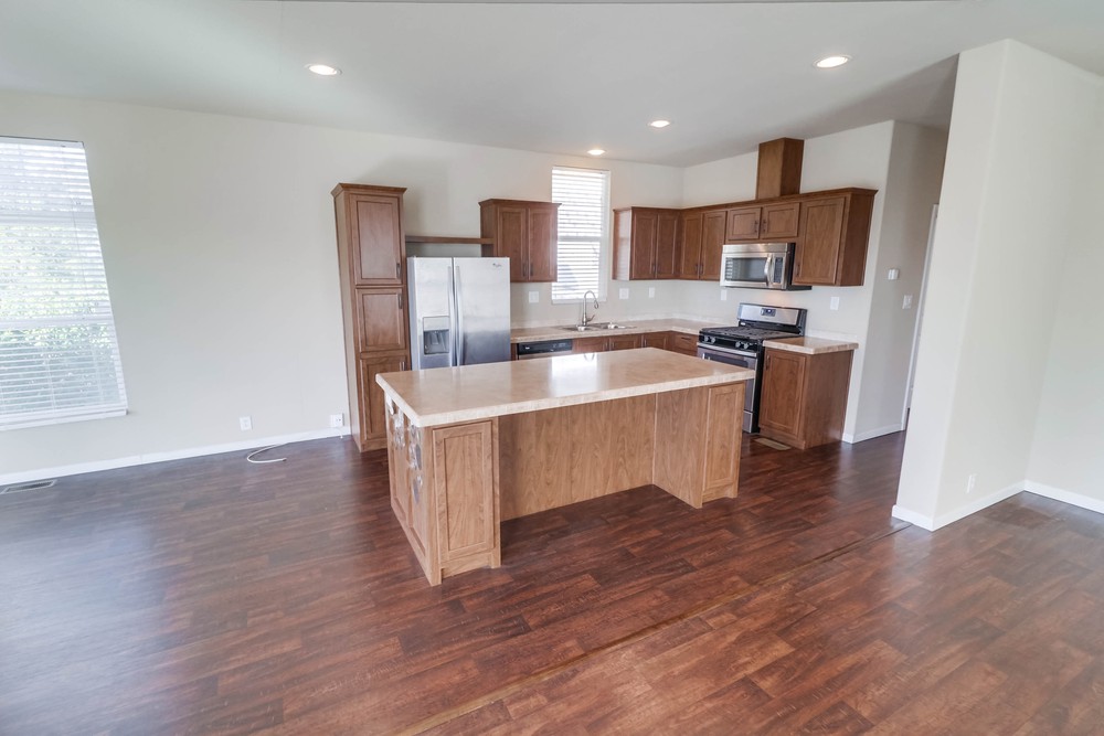 Virtual tour photo 13 of 41 for 1951 47th St SPC 174