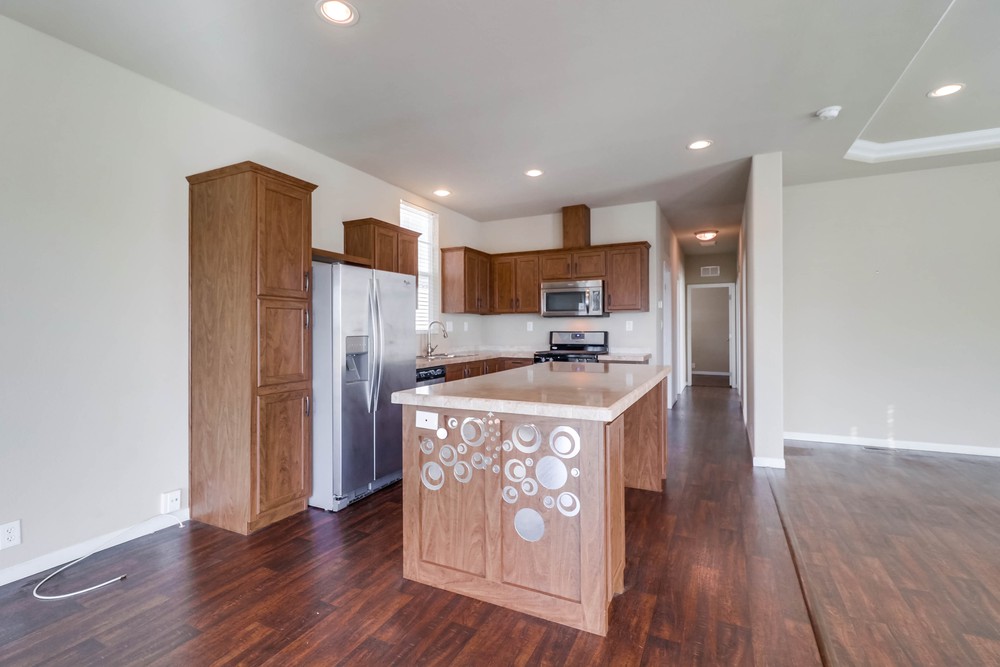 Virtual tour photo 14 of 41 for 1951 47th St SPC 174