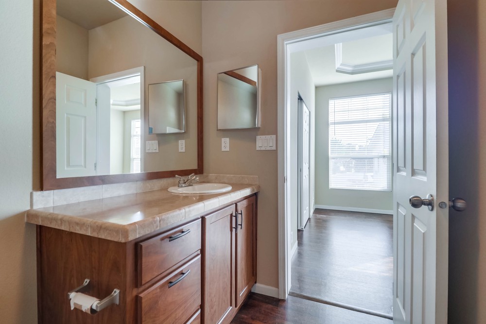 Virtual tour photo 25 of 41 for 1951 47th St SPC 174