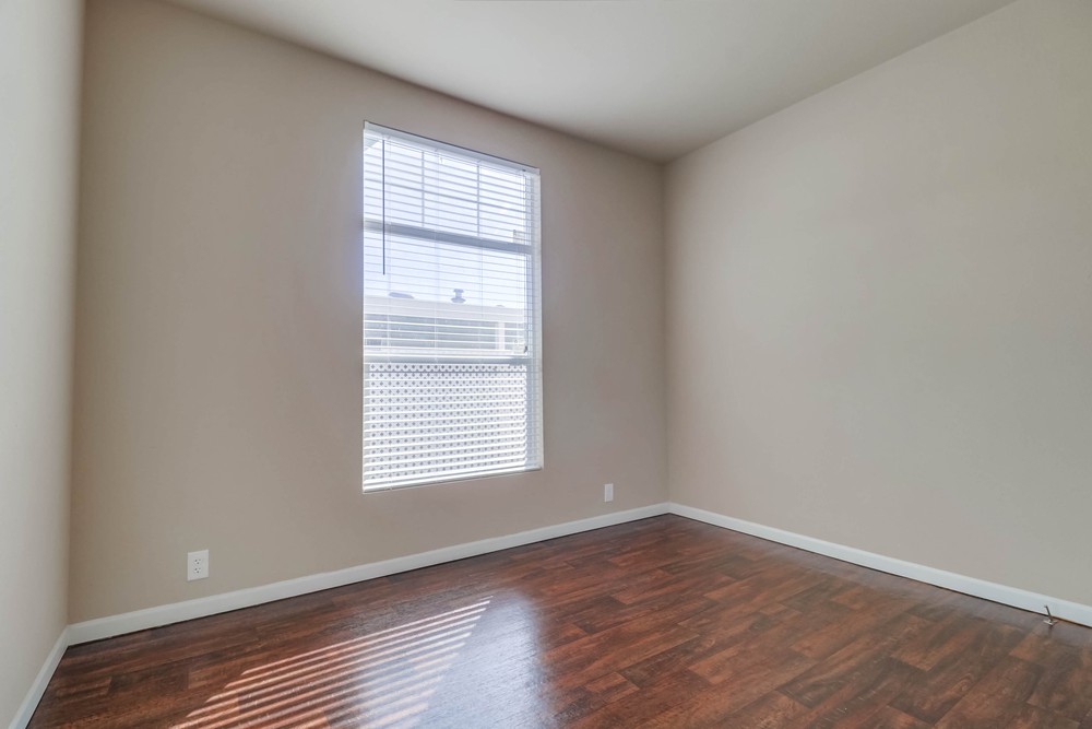 Virtual tour photo 27 of 41 for 1951 47th St SPC 174