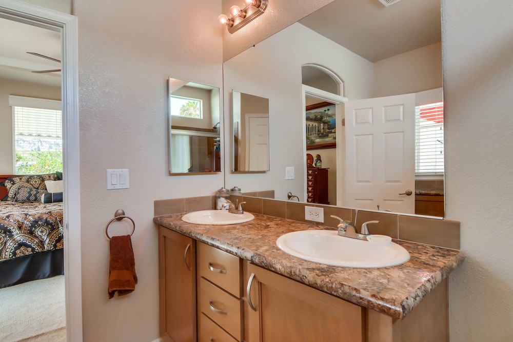 Virtual tour photo 28 of 41 for 1951 47th St SPC 52