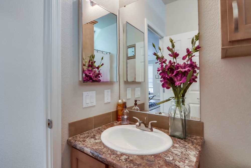 Virtual tour photo 38 of 41 for 1951 47th St SPC 52