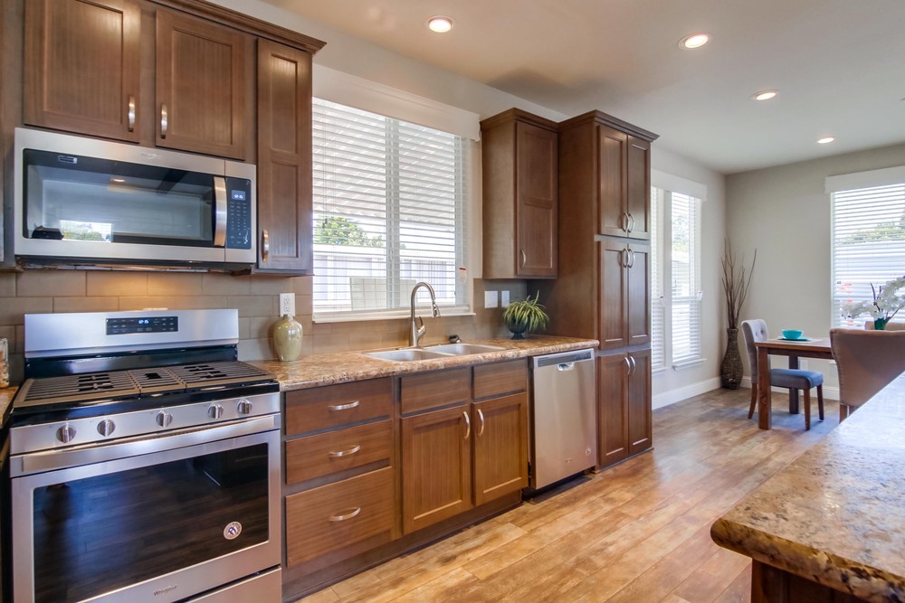 Virtual tour photo 17 of 39 for 1951 47th St SPC 6