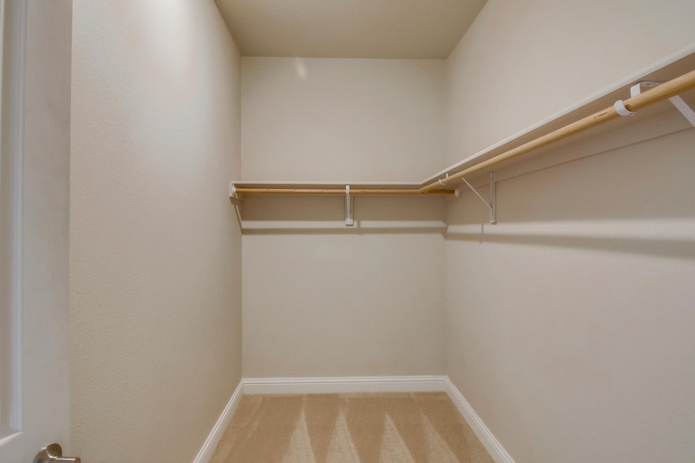 Virtual tour photo 33 of 39 for 1951 47th St SPC 6