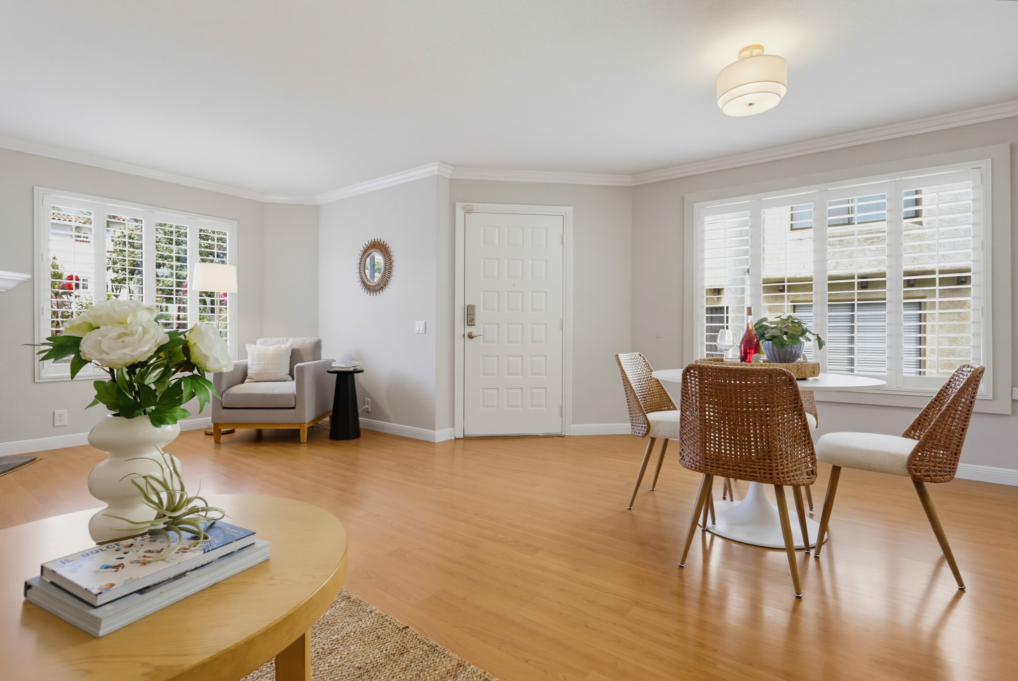 Virtual tour photo 9 of 32 for 1951 Diamond St