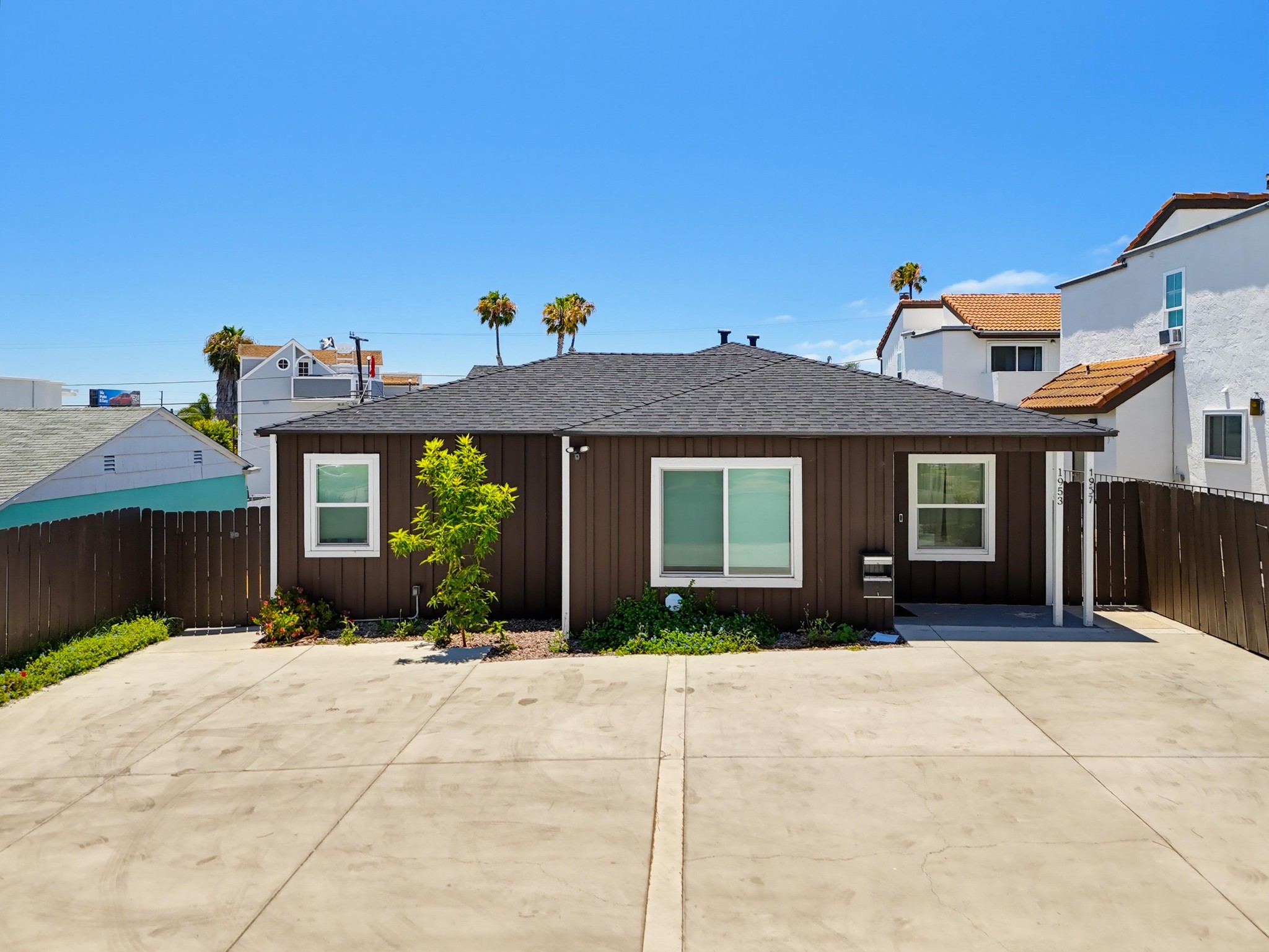 Virtual tour photo 5 of 35 for 1953 Emerald St