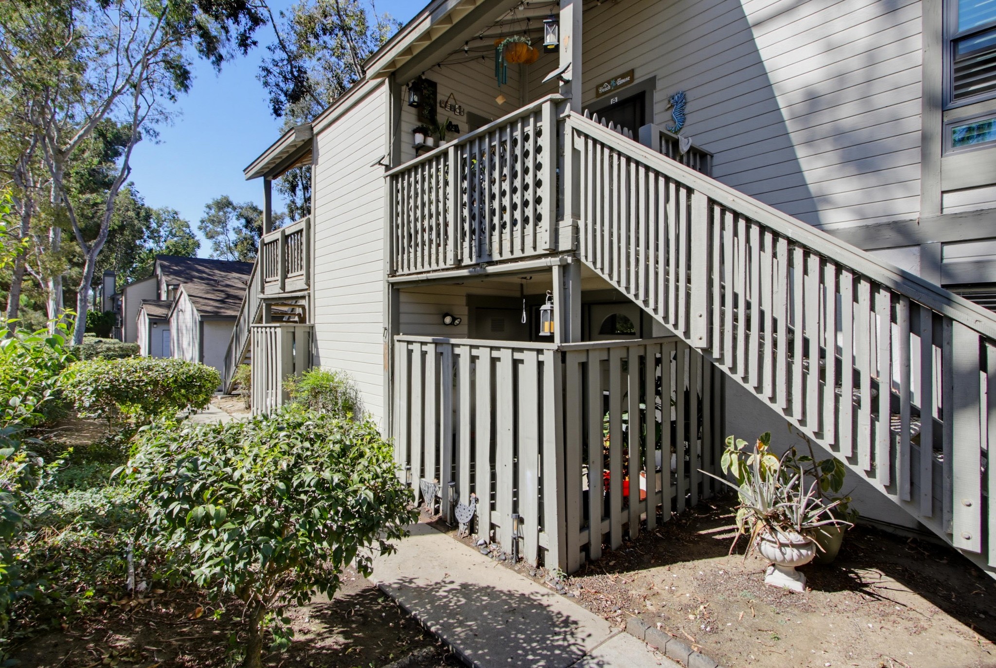 Virtual tour photo 4 of 38 for 1953 Wellington Ln Unit 7