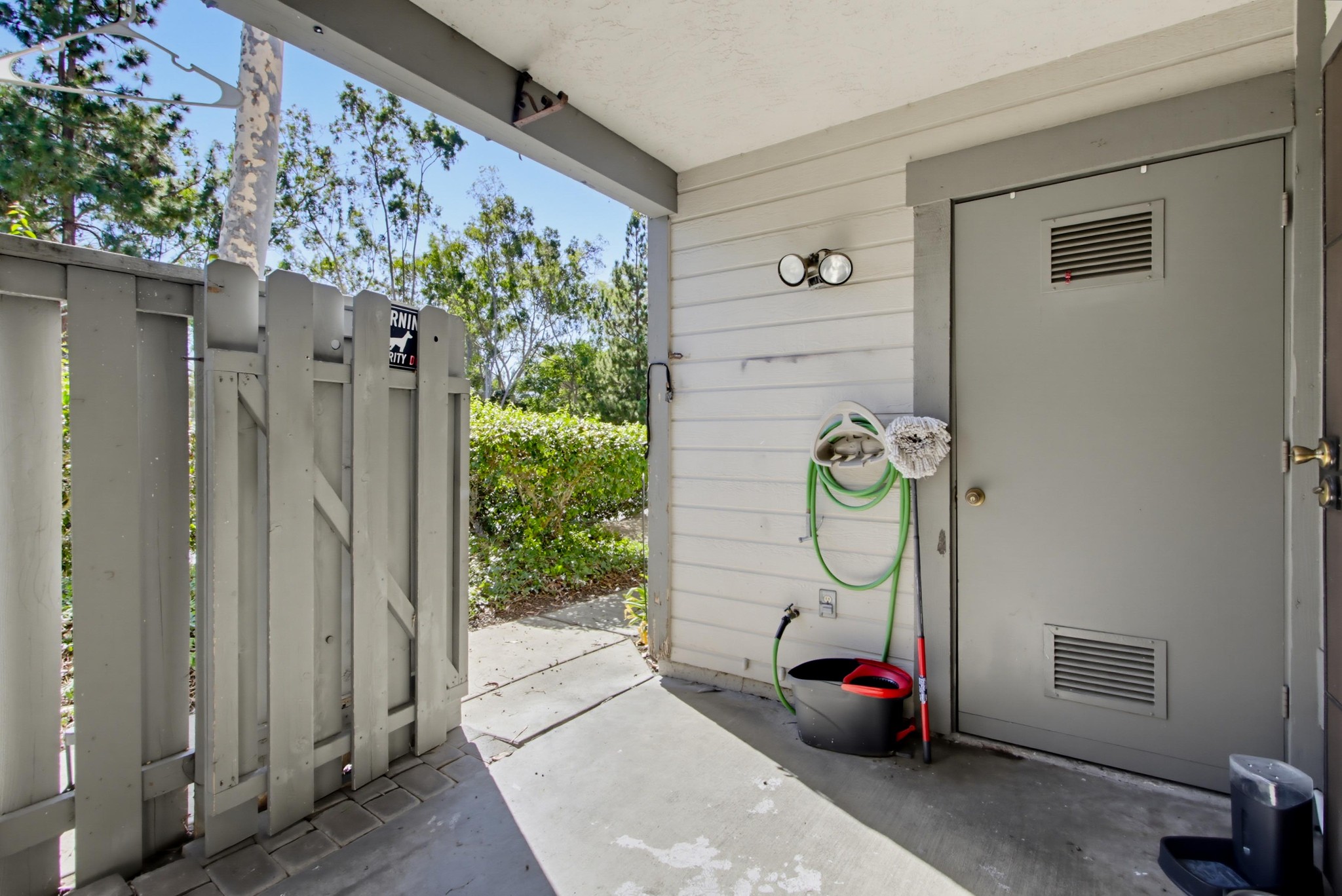 Virtual tour photo 7 of 38 for 1953 Wellington Ln Unit 7