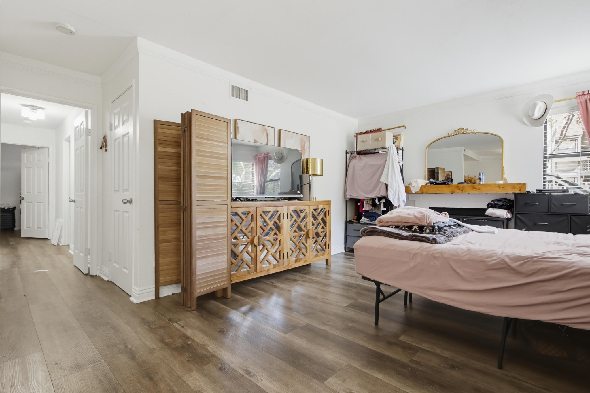 Virtual tour photo 12 of 38 for 1953 Wellington Ln Unit 7