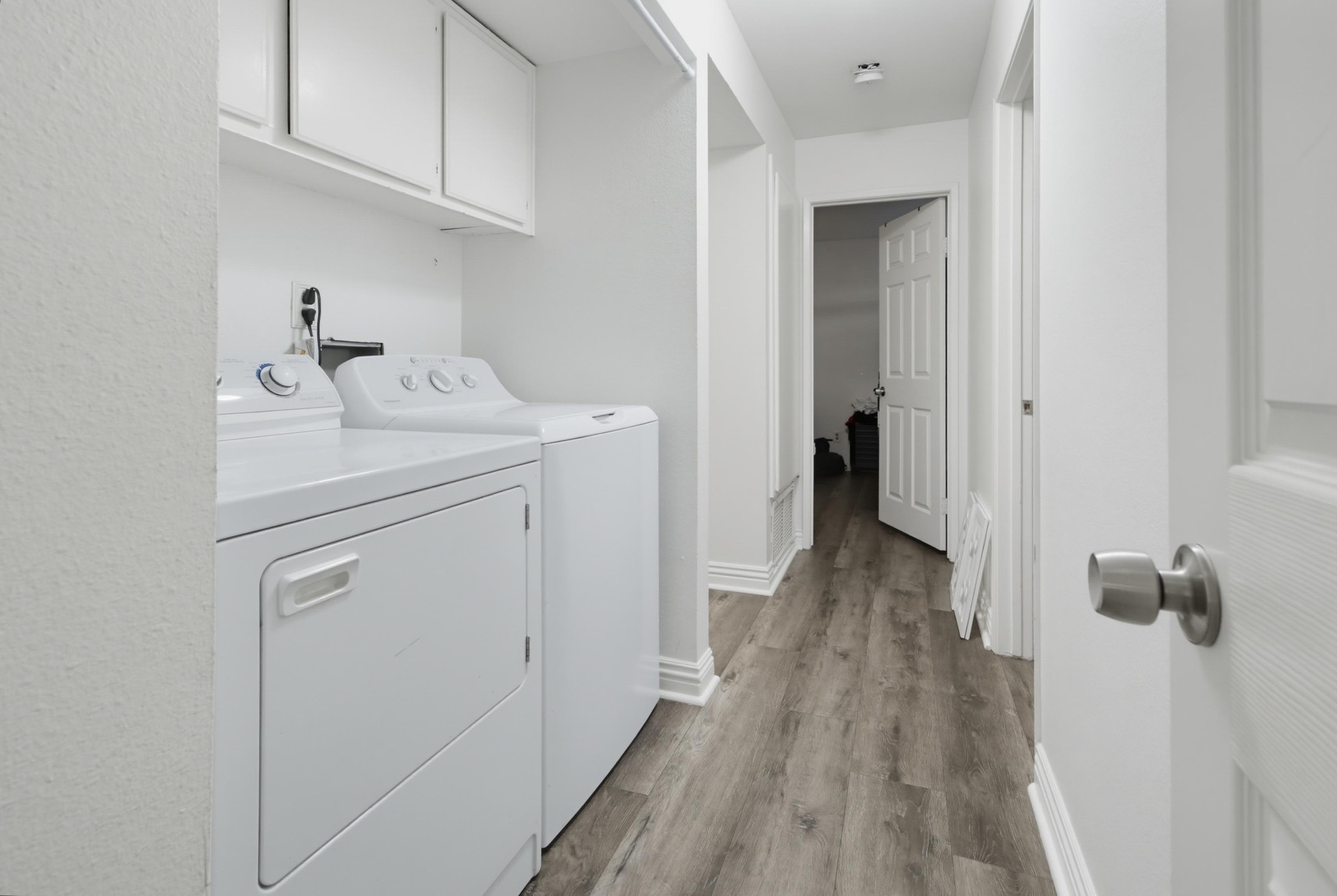 Virtual tour photo 20 of 38 for 1953 Wellington Ln Unit 7