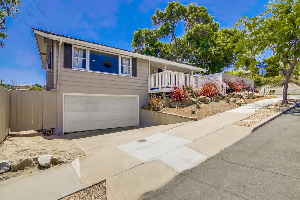 Virtual tour photo 3 of 60 for 1957 Capistrano St