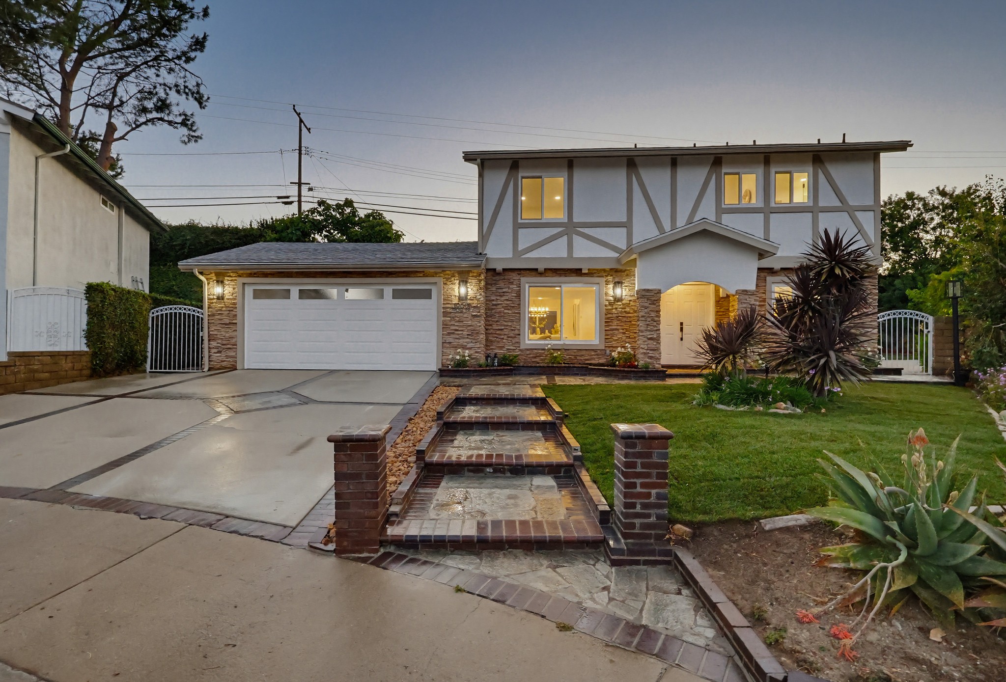 Virtual tour photo 4 of 141 for 19601 Mackel Terrace