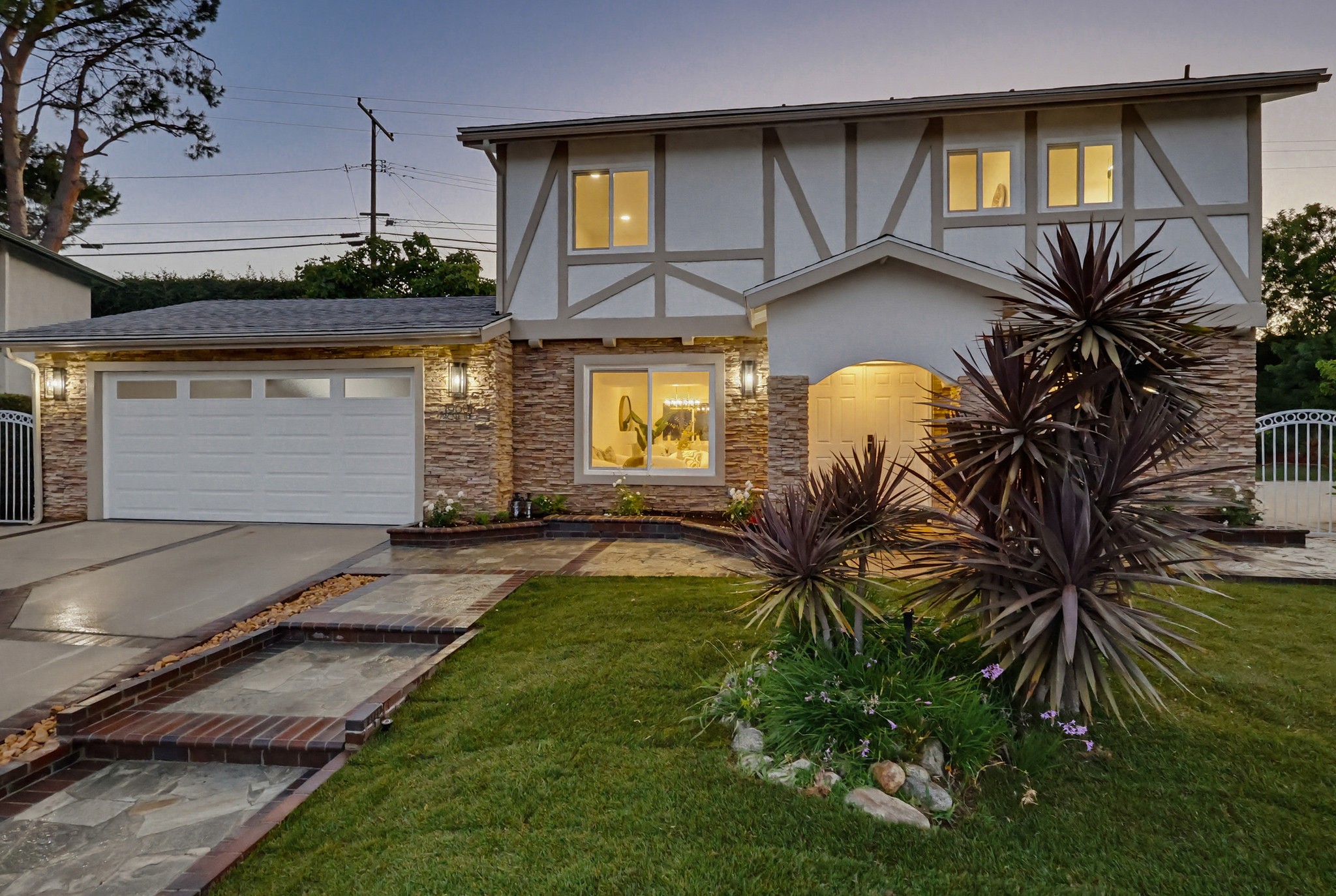 Virtual tour photo 6 of 141 for 19601 Mackel Terrace
