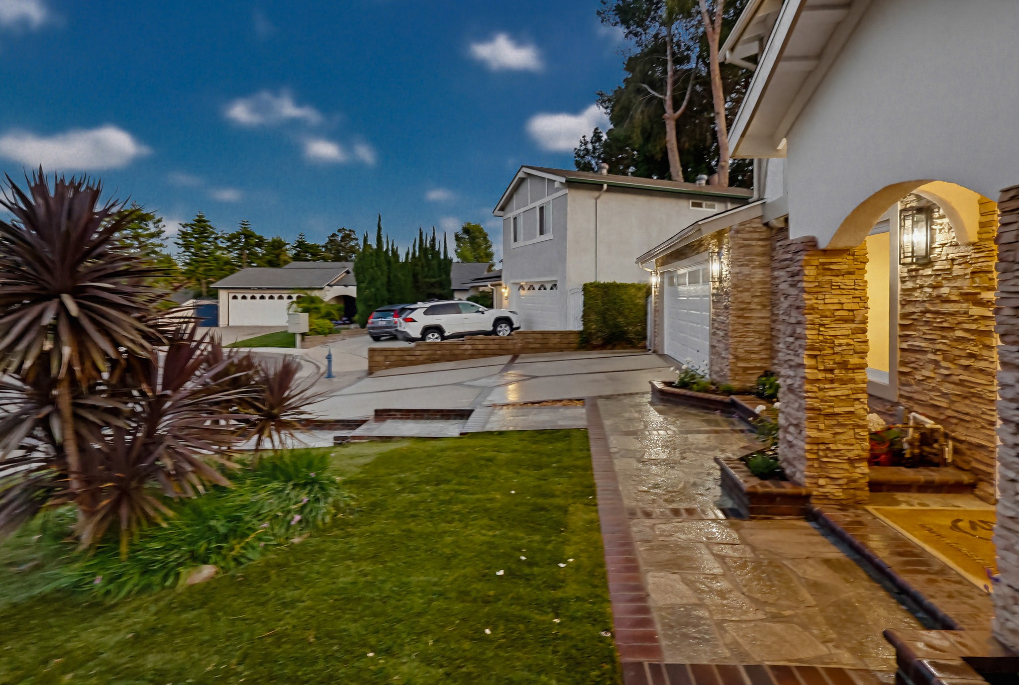 Virtual tour photo 8 of 141 for 19601 Mackel Terrace