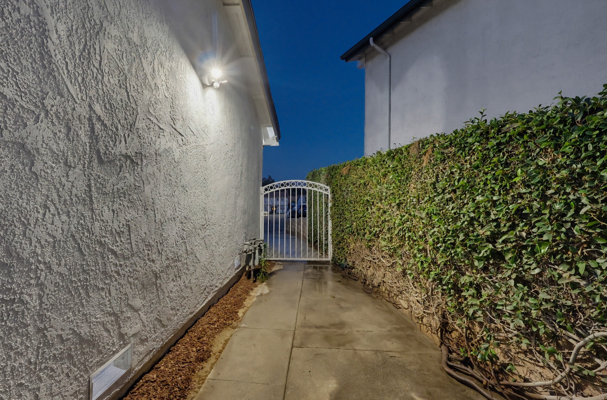Virtual tour photo 10 of 141 for 19601 Mackel Terrace