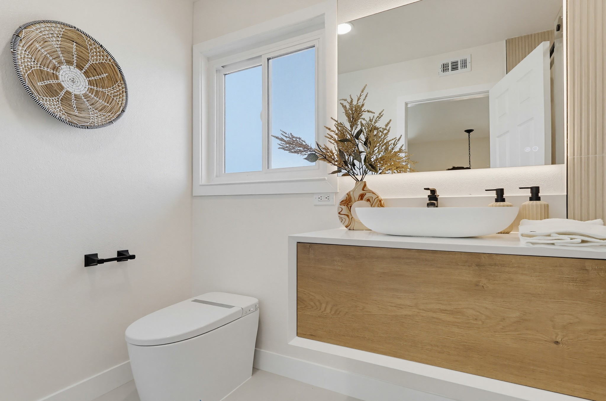 Virtual tour photo 77 of 141 for 19601 Mackel Terrace