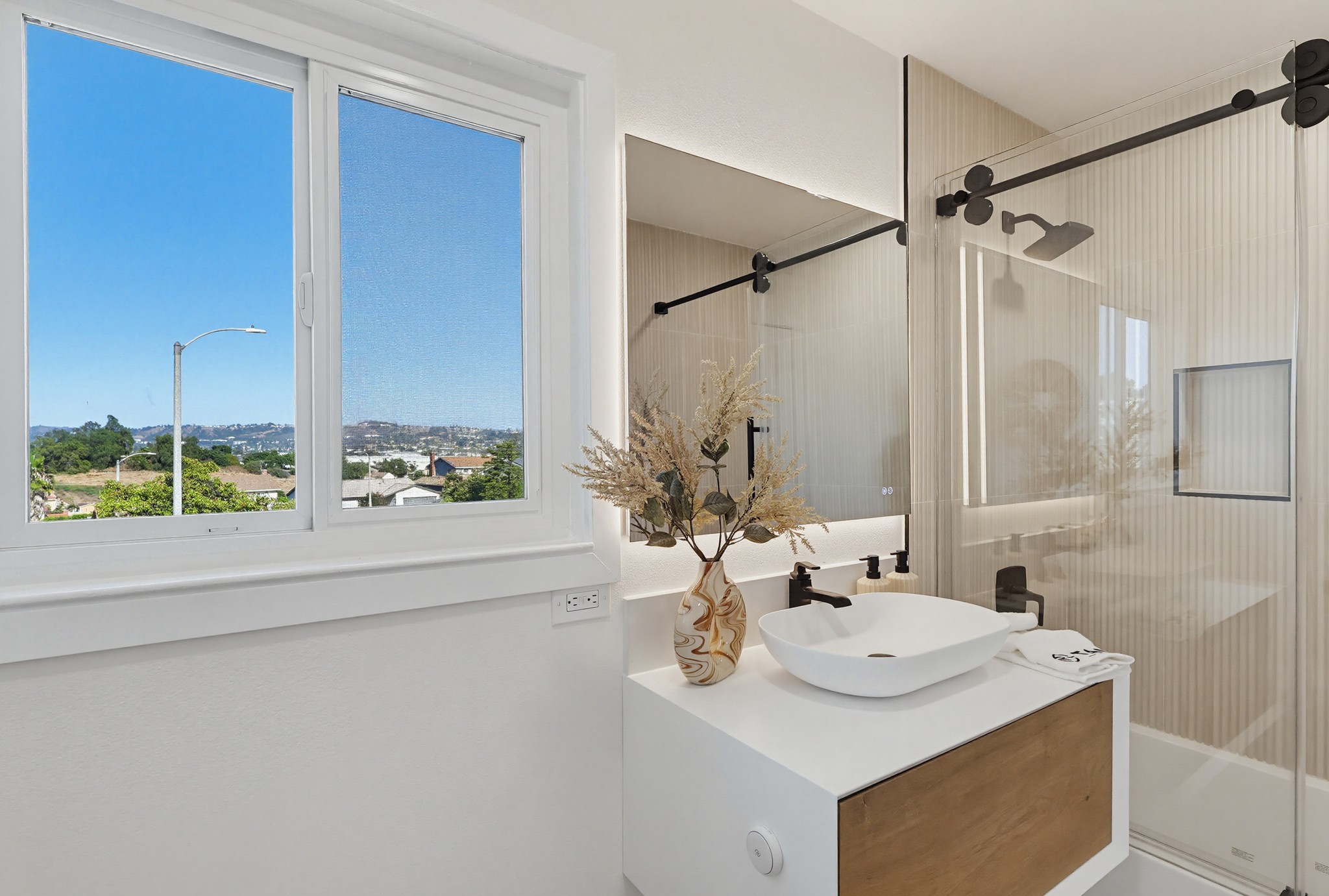 Virtual tour photo 78 of 141 for 19601 Mackel Terrace
