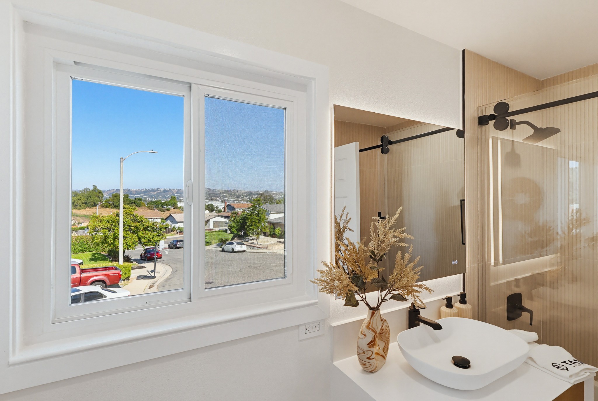 Virtual tour photo 104 of 141 for 19601 Mackel Terrace