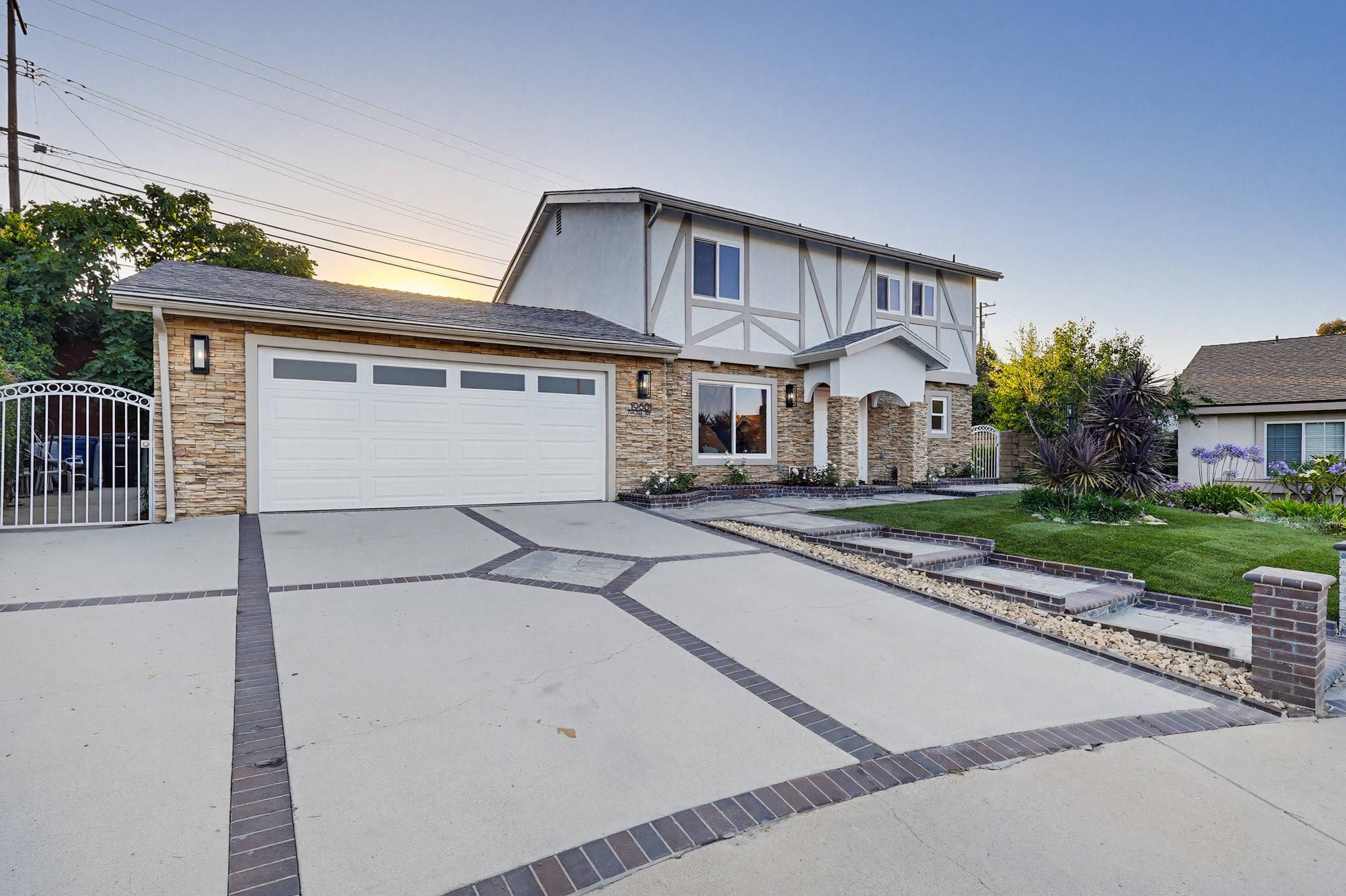 Virtual tour photo 108 of 141 for 19601 Mackel Terrace