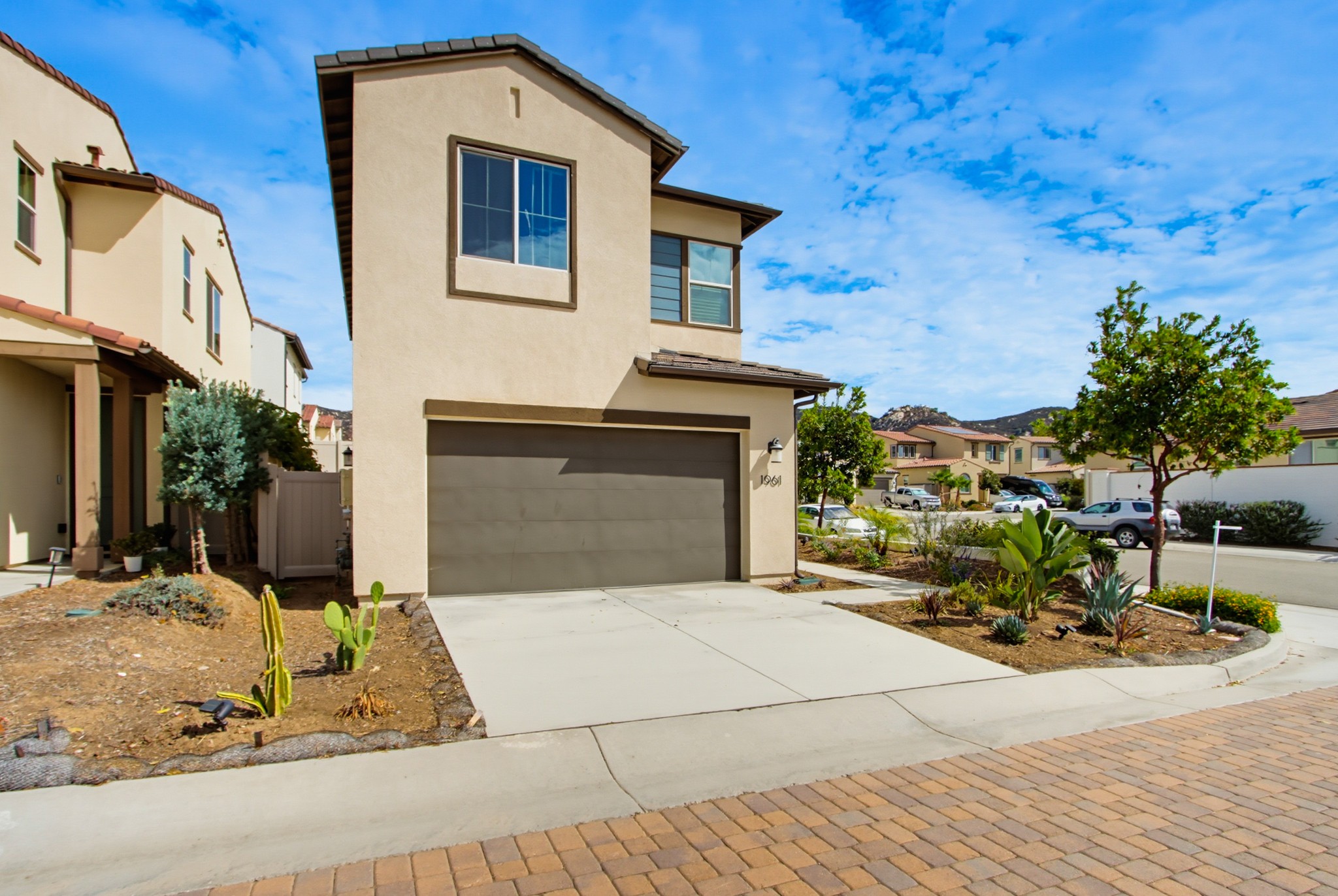 Virtual tour photo 3 of 56 for 1961 Carol Lee Ln
