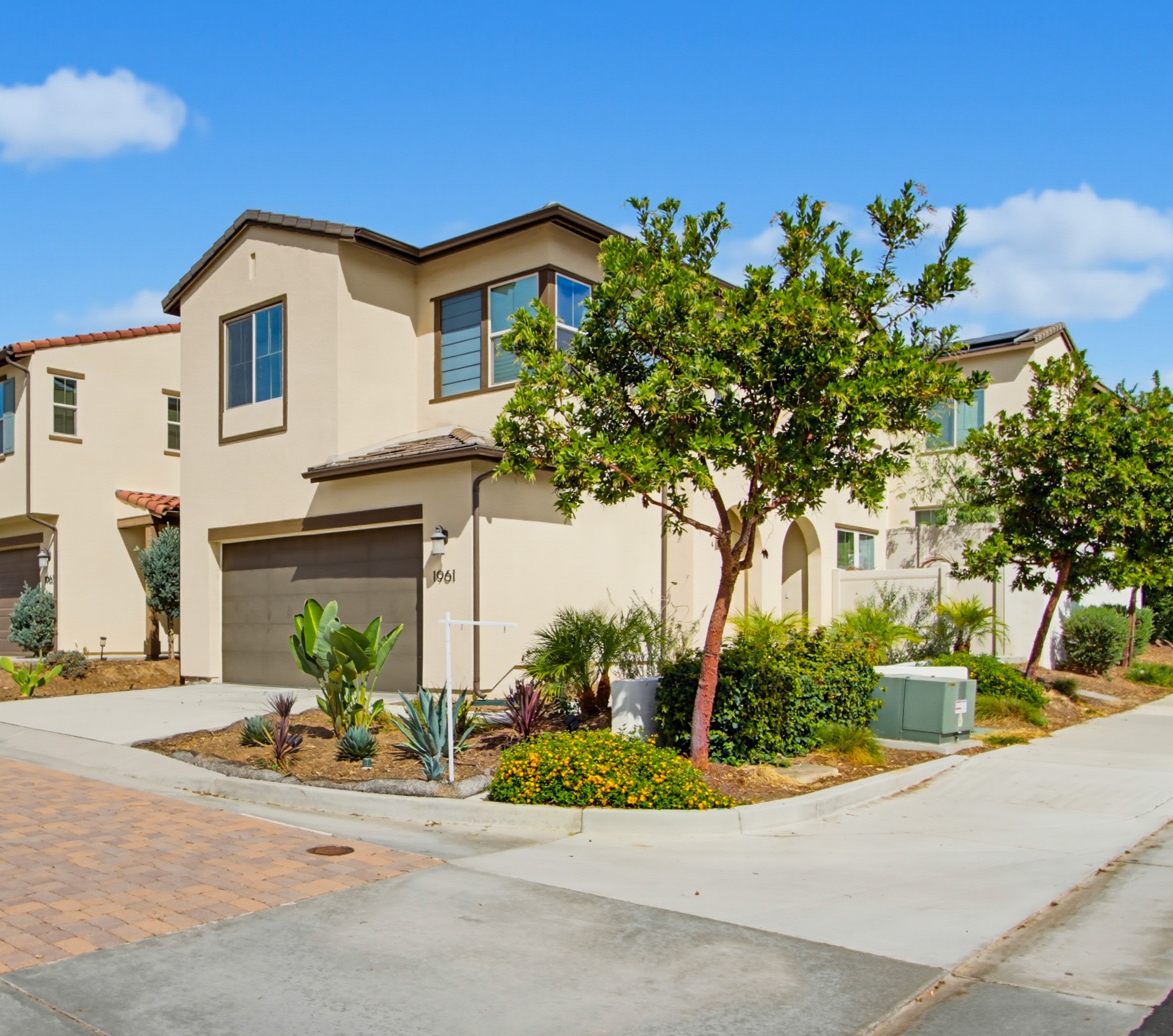 Virtual tour photo 5 of 56 for 1961 Carol Lee Ln