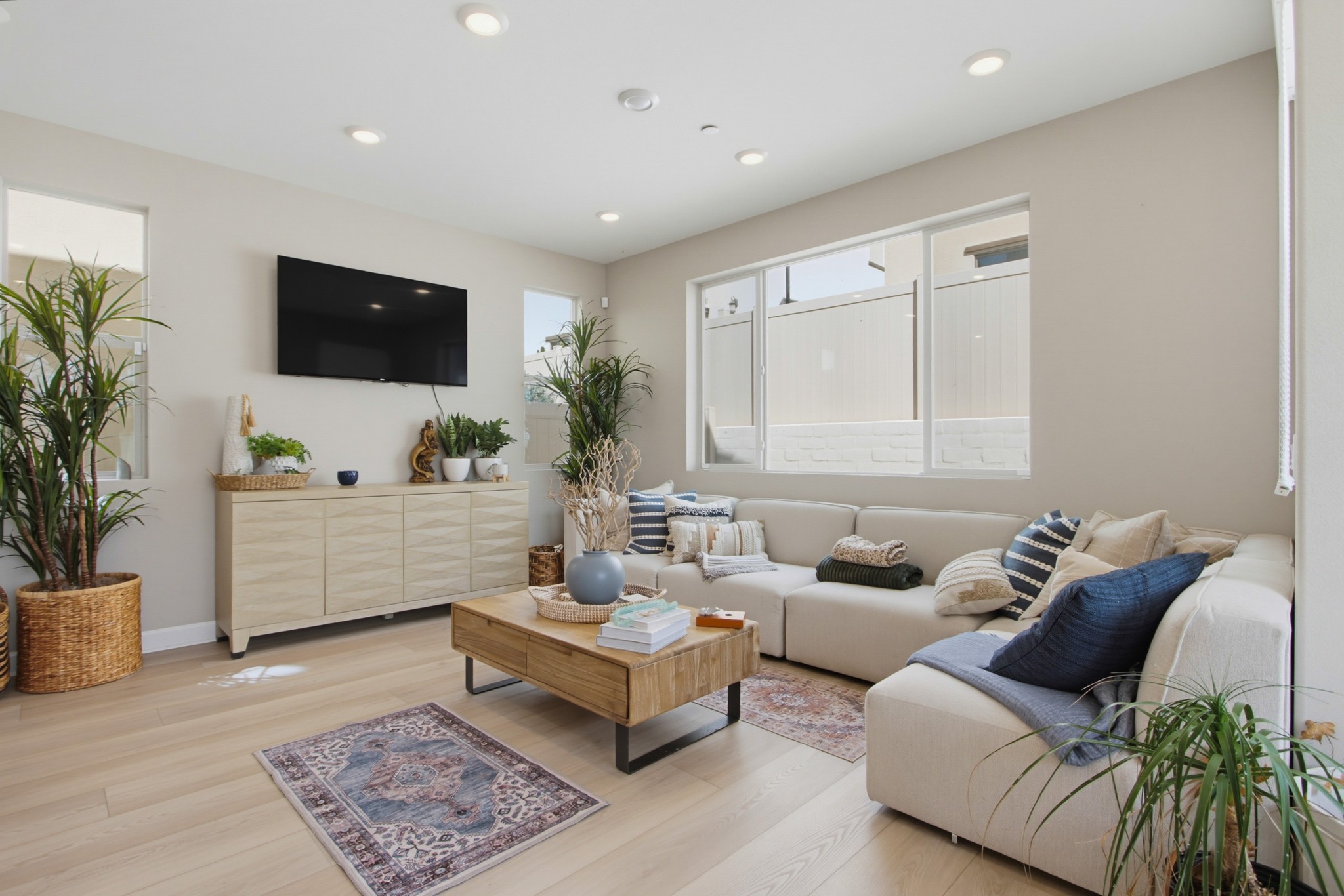 Virtual tour photo 8 of 56 for 1961 Carol Lee Ln