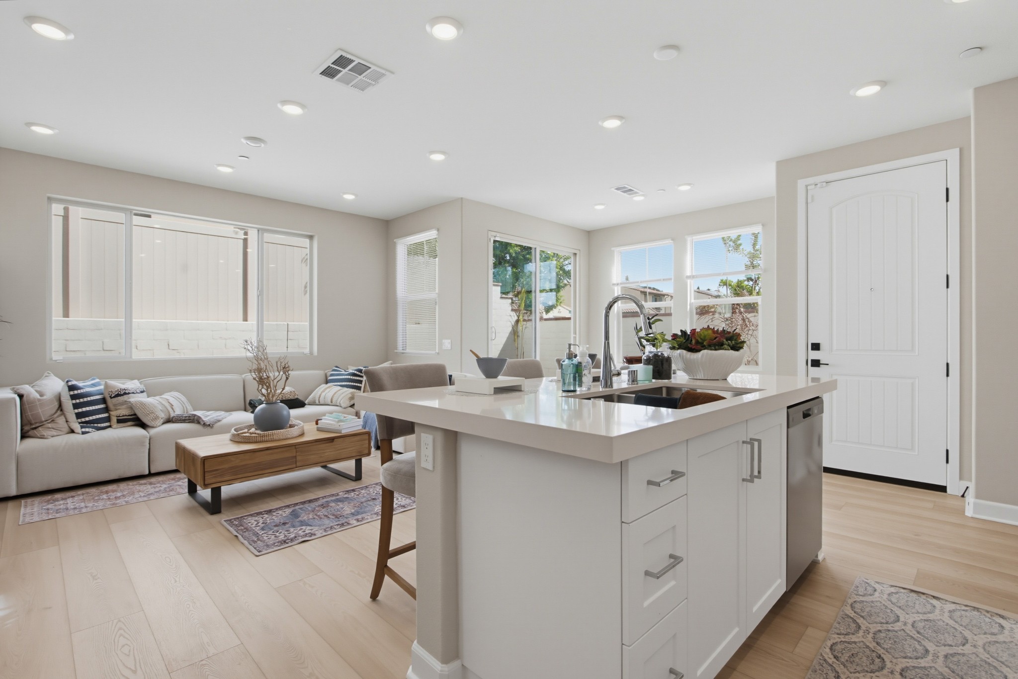 Virtual tour photo 19 of 56 for 1961 Carol Lee Ln