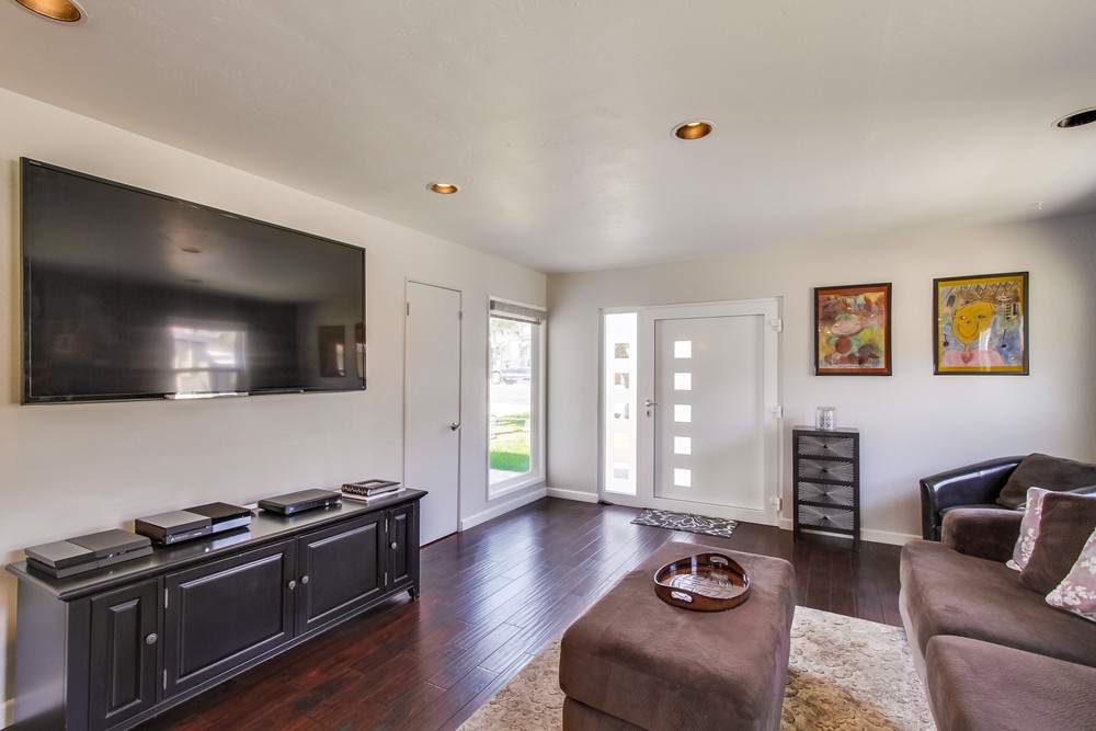 Virtual tour photo 14 of 42 for 1963 Chalcedony St