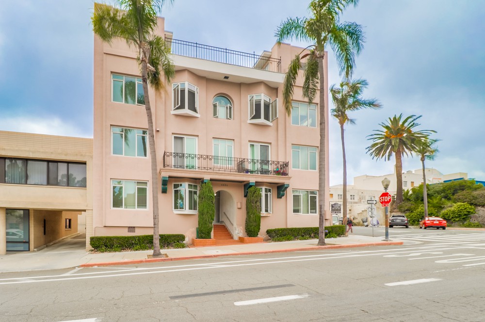 Virtual tour photo 1 of 22 for 1964 Fifth Ave #11