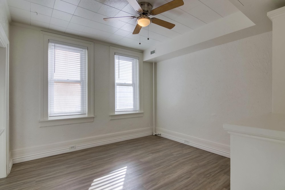 Virtual tour photo 5 of 17 for 1964 Fifth Ave #3