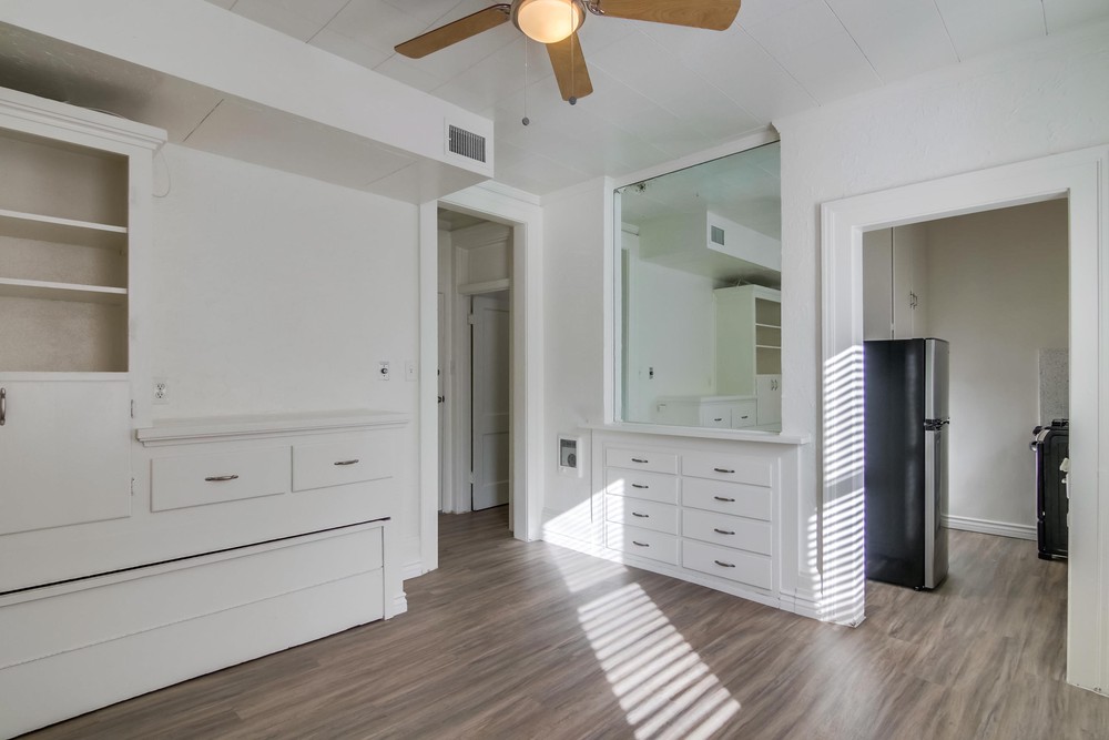 Virtual tour photo 8 of 17 for 1964 Fifth Ave #3
