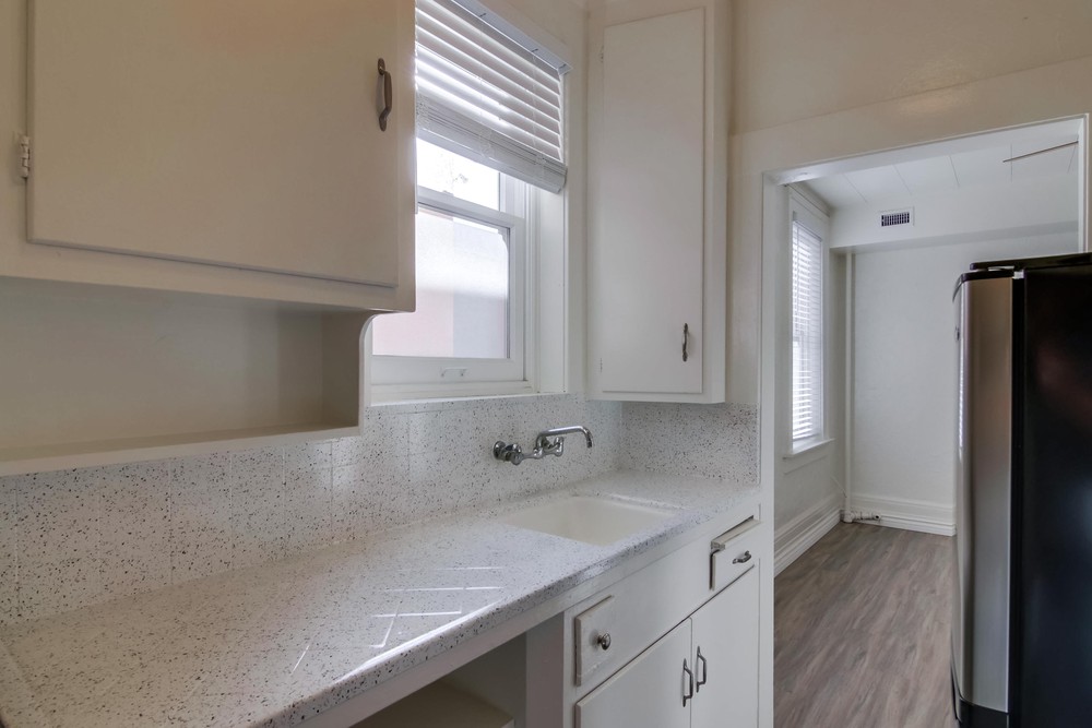 Virtual tour photo 13 of 17 for 1964 Fifth Ave #3