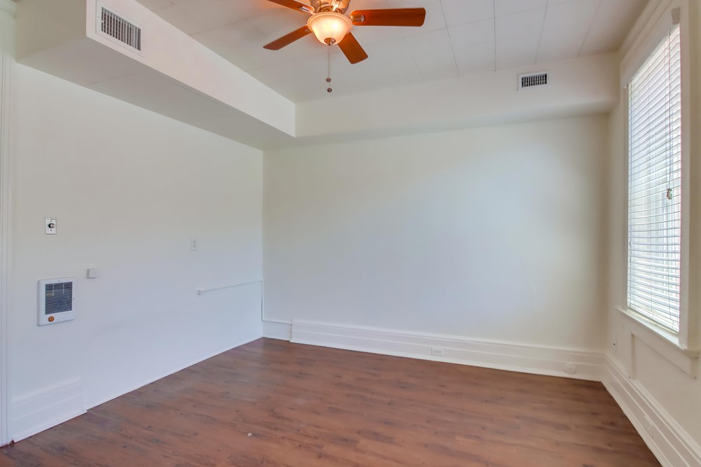 Virtual tour photo 17 of 27 for 1964 Fifth Ave #5