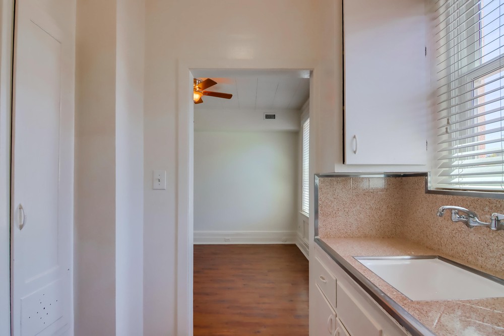 Virtual tour photo 25 of 27 for 1964 Fifth Ave #5