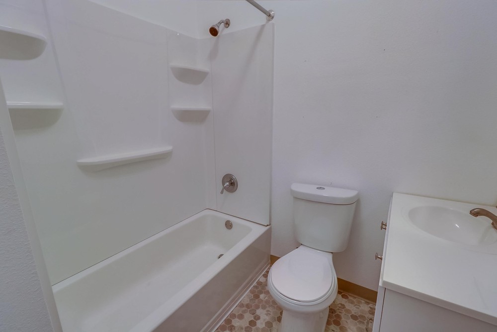 Virtual tour photo 15 of 16 for 1964 Fifth Ave #8